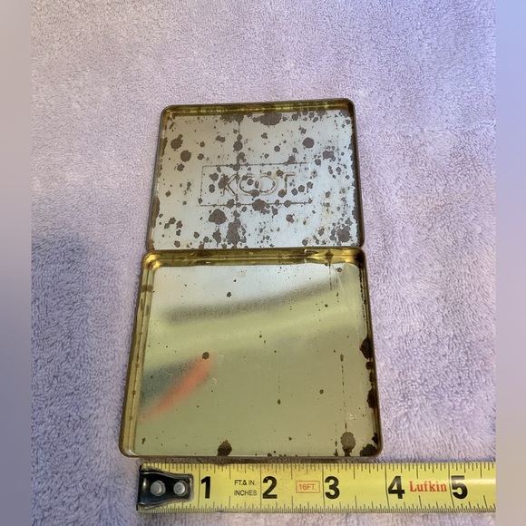 BUY 2 OR MORE $10 OR LESS GET 3rd LESSER FREE!  KOOL Cigarettes Empty Metal Tin - Picture 3 of 4